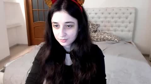 Kate online show from 12/24/24, 10:22