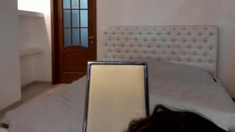 Kate online show from 01/11/25, 11:02