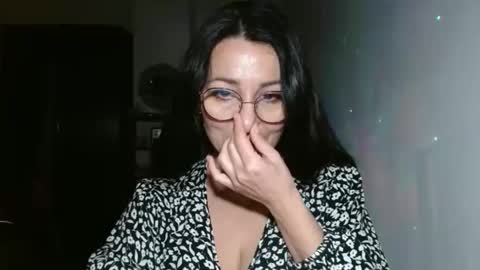 GinaONeon online show from 03/06/25, 08:27