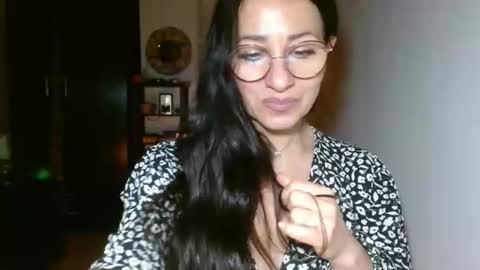 GinaONeon online show from 03/09/25, 12:10