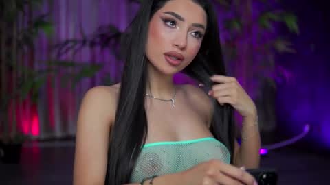 Gina online show from 10/22/25, 06:51