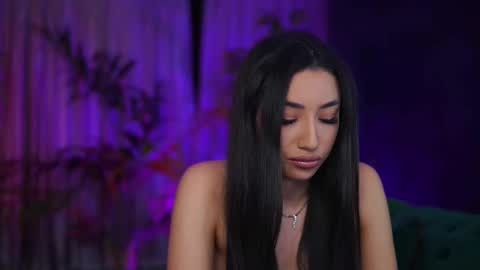 Gina online show from 11/19/25, 07:58