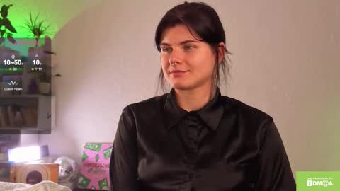 Gina online show from 11/22/25, 03:33