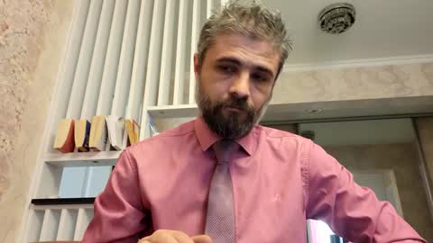 Gabriel online show from 02/04/25, 12:44