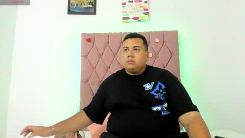 Gine online show from 10/25/25, 04:20