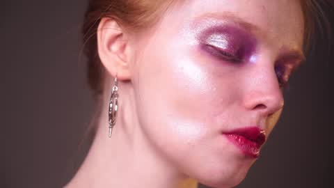        im expecting 350 thumbs up on my altar   online show from 01/05/25, 10:08