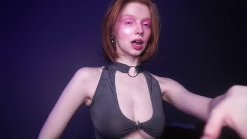        im expecting 350 thumbs up on my altar   online show from 02/08/25, 10:08