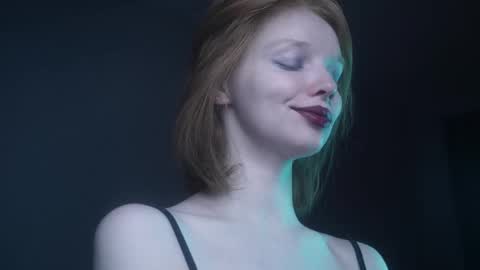        im expecting 350 thumbs up on my altar   online show from 10/10/25, 10:09