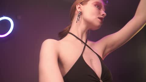        im expecting 350 thumbs up on my altar   online show from 01/09/26, 10:11