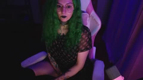 Ginger online show from 05/27/26, 08:28