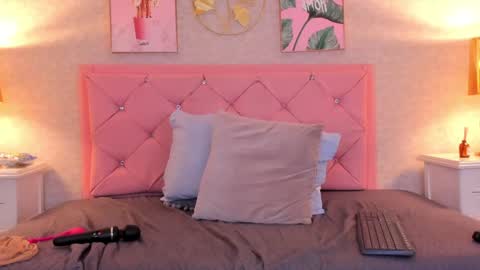 Snapshot of ginger_violetta chatting on 02/01/25, 11:06 Ginger online show from 02/01/25, 11:06