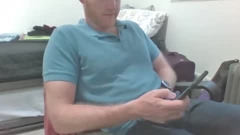 Snapshot of ginger_xxx chatting on 09/29/25, 12:10 mike online show from 09/29/25, 12:10