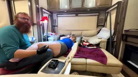 gingerbear3742 online show from 01/16/26, 04:05