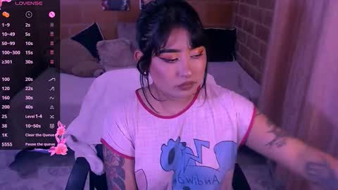 ginmeowuwu online show from 01/13/26, 10:48