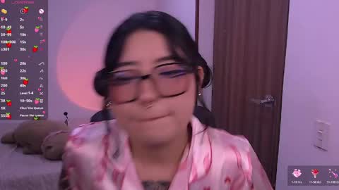 ginmeowuwu online show from 05/20/26, 04:35
