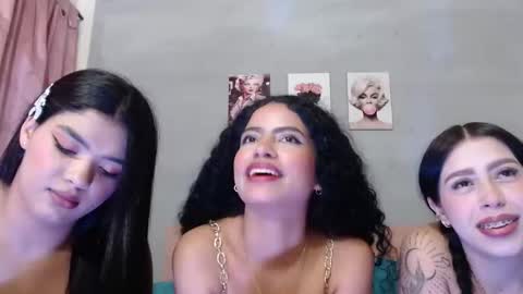 ginnifer_goodwin online show from 11/06/25, 01:34