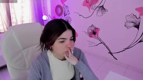 Kendall online show from 04/12/26, 01:05