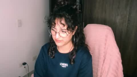 giny_bean online show from 05/01/26, 12:15