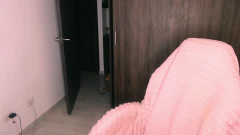 giny_bean online show from 05/04/26, 11:12