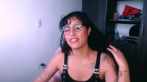giny_bean online show from 05/11/26, 09:45