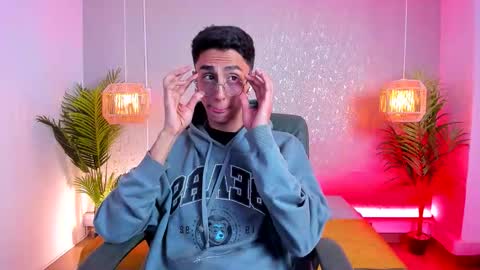 Snapshot of gio_carangi chatting on 02/26/26, 03:05 Gio Carangi online show from 02/26/26, 03:05