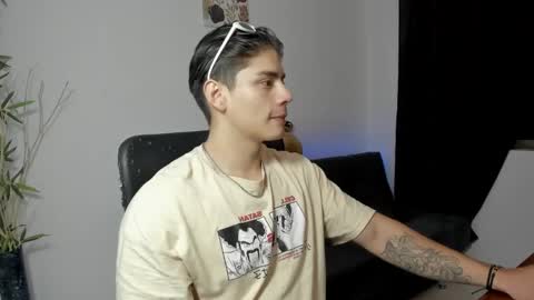 Snapshot of gio_russo chatting on 12/07/24, 05:26 GioRusso online show from 12/07/24, 05:26