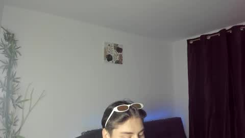 Snapshot of gio_russo chatting on 12/12/24, 04:48 GioRusso online show from 12/12/24, 04:48