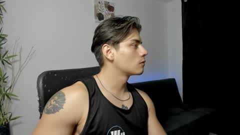 Snapshot of gio_russo chatting on 12/15/24, 03:02 GioRusso online show from 12/15/24, 03:02