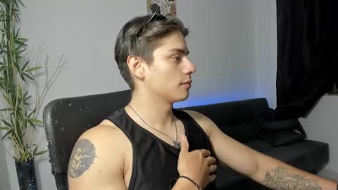 Snapshot of gio_russo chatting on 12/26/24, 11:57 GioRusso online show from 12/26/24, 11:57