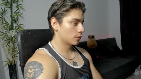 Snapshot of gio_russo chatting on 01/11/25, 02:30 GioRusso online show from 01/11/25, 02:30