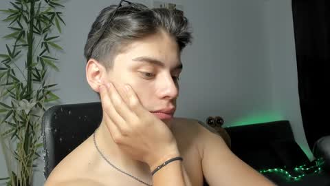 Snapshot of gio_russo chatting on 01/25/25, 09:25 GioRusso online show from 01/25/25, 09:25