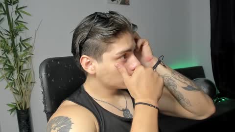 Snapshot of gio_russo chatting on 01/29/25, 02:40 GioRusso online show from 01/29/25, 02:40