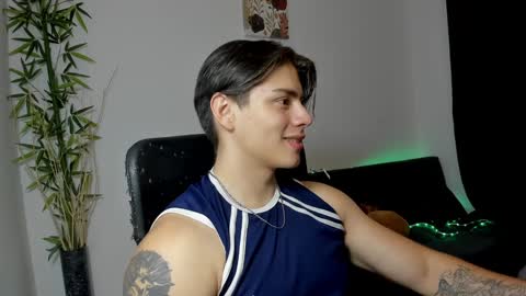 Snapshot of gio_russo chatting on 02/06/25, 12:00 GioRusso online show from 02/06/25, 12:00