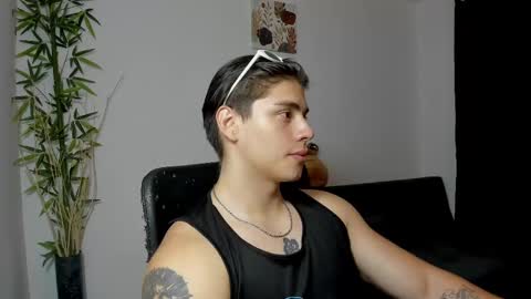 Snapshot of gio_russo chatting on 02/11/25, 03:40 GioRusso online show from 02/11/25, 03:40