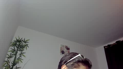 Snapshot of gio_russo chatting on 02/18/25, 02:49 GioRusso online show from 02/18/25, 02:49