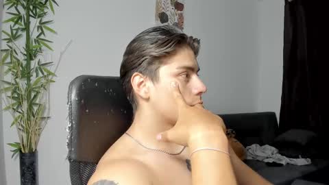 Snapshot of gio_russo chatting on 02/19/25, 02:55 GioRusso online show from 02/19/25, 02:55