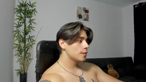 Snapshot of gio_russo chatting on 02/22/25, 05:55 GioRusso online show from 02/22/25, 05:55