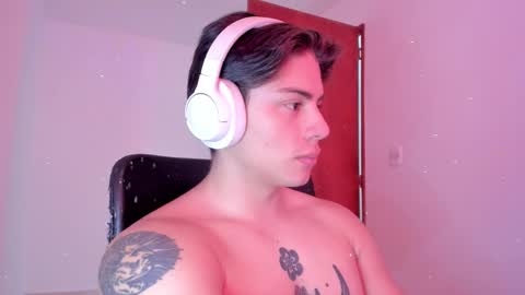 Snapshot of gio_russo chatting on 09/22/25, 05:15 GioRusso online show from 09/22/25, 05:15