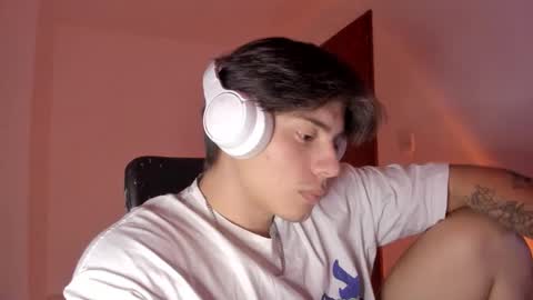 Snapshot of gio_russo chatting on 10/11/25, 09:02 GioRusso online show from 10/11/25, 09:02