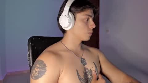 Snapshot of gio_russo chatting on 10/22/25, 10:53 GioRusso online show from 10/22/25, 10:53