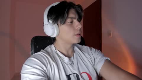 Snapshot of gio_russo chatting on 11/14/25, 12:53 GioRusso online show from 11/14/25, 12:53