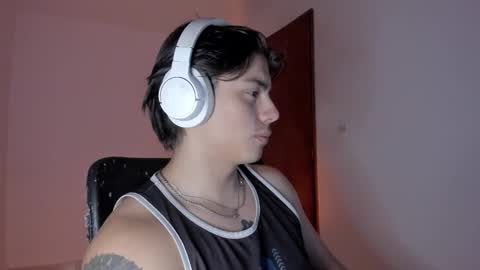 Snapshot of gio_russo chatting on 11/17/25, 10:37 GioRusso online show from 11/17/25, 10:37