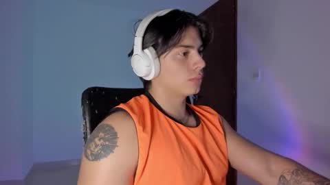 Snapshot of gio_russo chatting on 11/20/25, 11:59 GioRusso online show from 11/20/25, 11:59