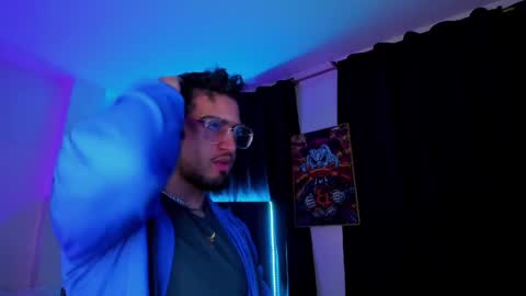 GIOMAR REYES online show from 01/10/25, 02:57