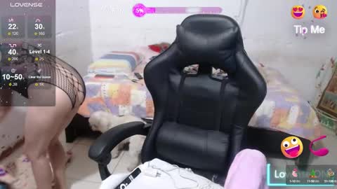 Mary online show from 01/12/25, 03:07