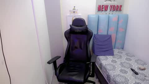 Snapshot of giorgio_gio_ chatting on 04/07/26, 11:26 GIORGIO online show from 04/07/26, 11:26