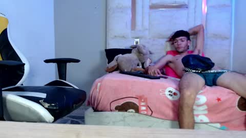 Snapshot of giorgio_gio_ chatting on 04/14/26, 10:05 GIORGIO online show from 04/14/26, 10:05