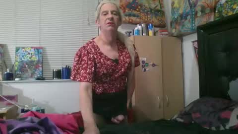 Snapshot of giovanni131971 chatting on 12/20/25, 10:00 giovanni131971 online show from 12/20/25, 10:00