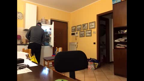 giovanni_1964 online show from 04/12/26, 03:17