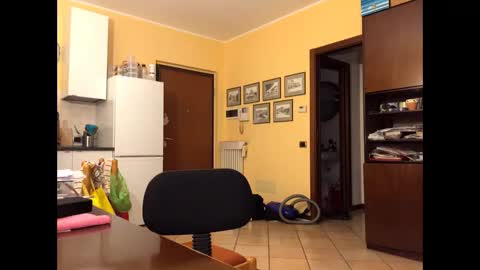 giovanni_1964 online show from 04/14/26, 06:03